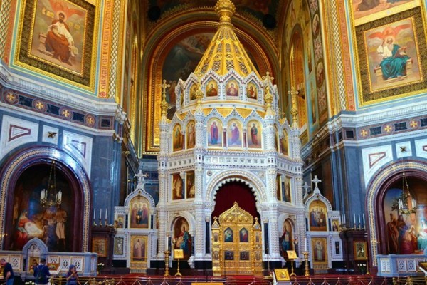 Самый дорогой и красивый иконостас в Москве