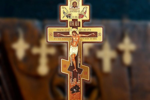 Крест на храме и крест на иконостасе. Роль и значение